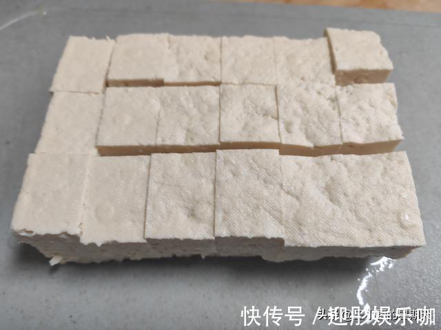 豆腐|豆腐和鸡蛋这样做，简单又下饭，太香了，给肉都不换