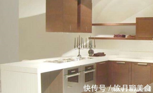 橱柜|头一次见师傅这么装厨房橱柜,聪明人都会装这种,太实用了