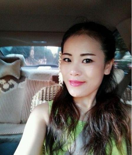 最美 “最美丈母娘”婚礼走红,风姿绰约碾压新娘,网友:保养太好了