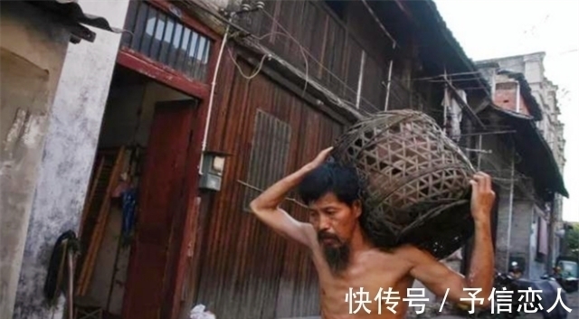 沉迷#大爷沉迷画画40年,画到妻离子散,作品却遭批:没资格进美协