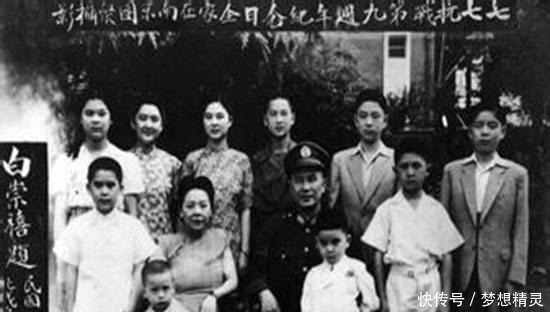 他是民国军阀,一生却只娶原配1人,没有妾室,跟原配会做人有关