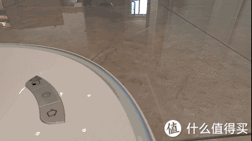 地板|地板脏了？不要犹豫，你的房间还缺一台扫地机器人！全网第一个用八宝粥做测试的博主（是否翻车）
