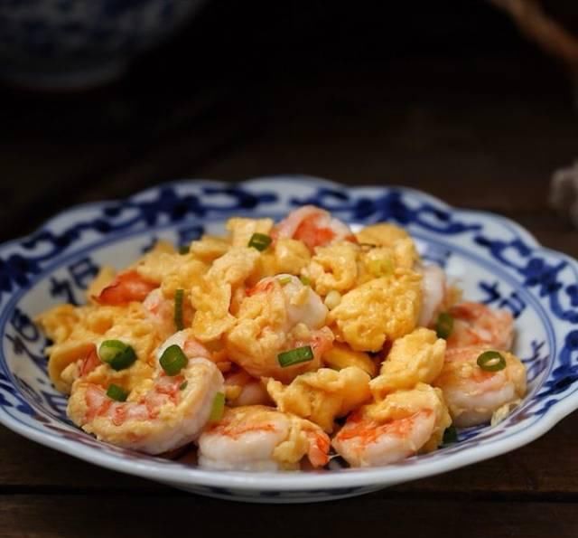 家常菜，虾仁炒鸡蛋，简单营养的虾肉菜谱