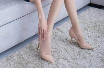 尖头 尖头细跟鞋,显瘦又迷人,凸显出女神范气质!