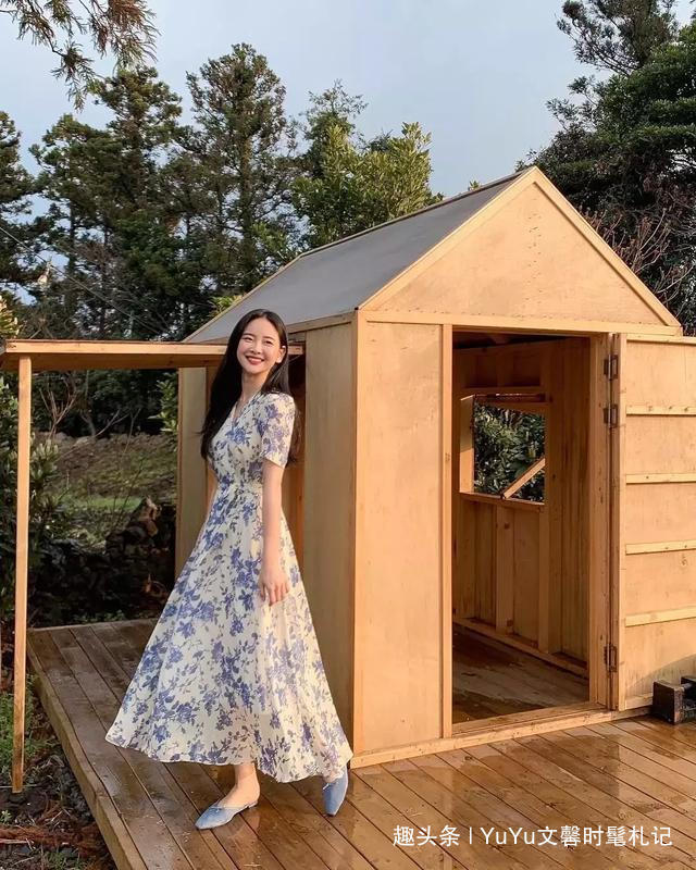 穿搭 连衣裙+高跟鞋过时了!聪明女人早已爱上平底鞋,减龄百搭又舒适