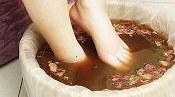 油精|睡前滴一滴风油精在肚脐, 15天后身体出现惊奇的变化!