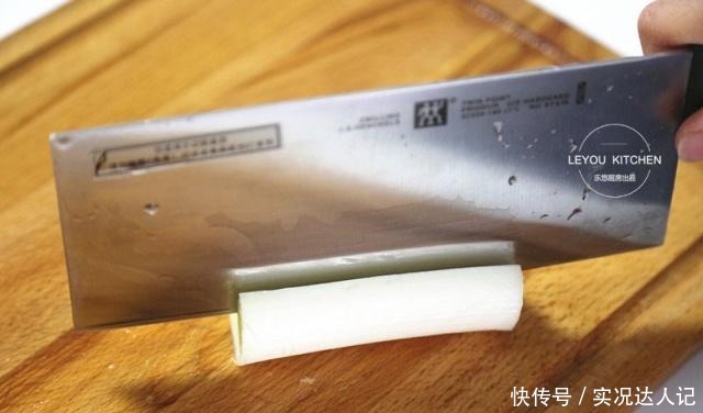 清蒸鱼,鲜嫩好吃不长肉,花几分钟学会,以后就是自己的拿手好菜!