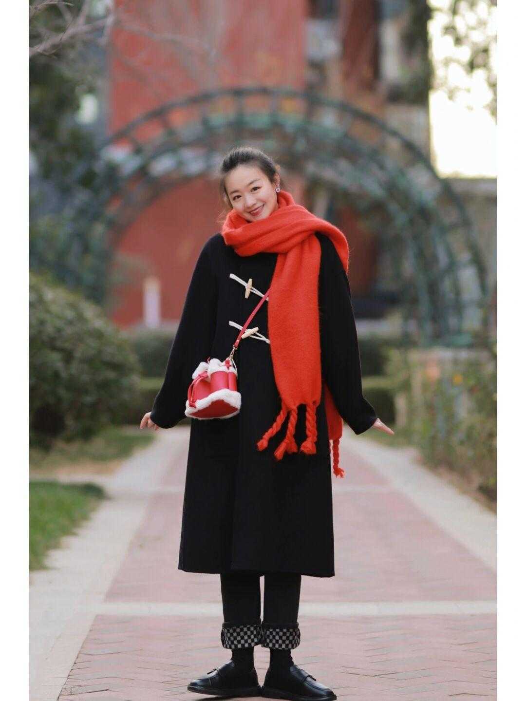 深冬|深冬穿黑色大衣才是最正确的选择,低调简约又有格调,安全感满满