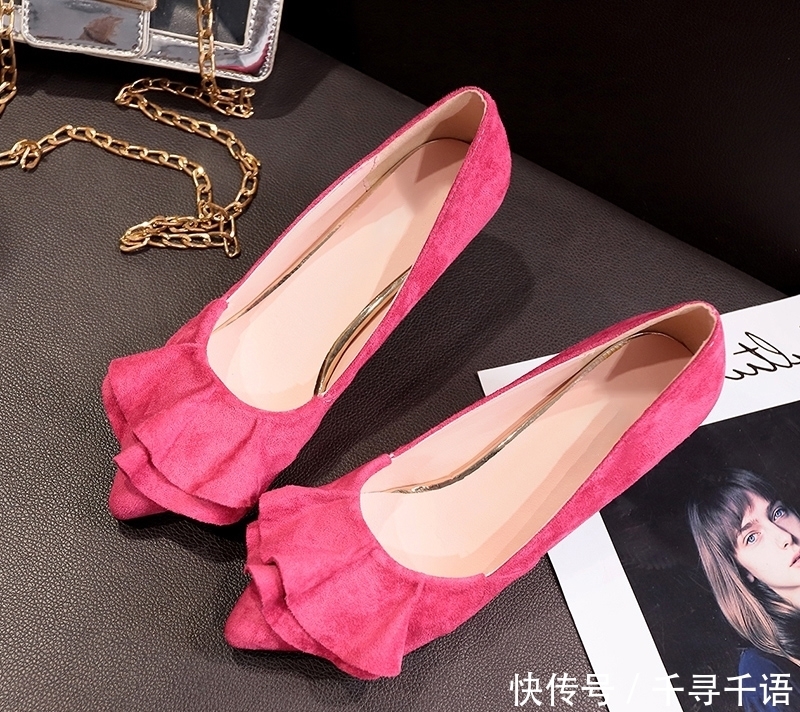 很女人喜欢穿高跟鞋,看下图我也买了几双,春季穿出街回头率满满