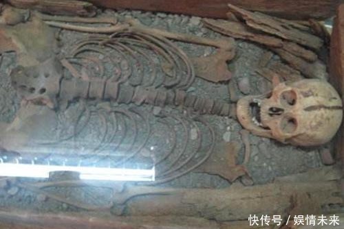 一次意外发现千年古寺下葬着怀孕女子,众人说法不一,成未解之谜