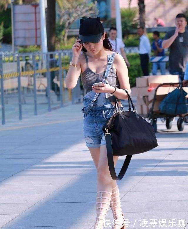 减龄 “凹凸感”十足的紧身打底裤,修身塑形不含糊,时髦显瘦又减龄