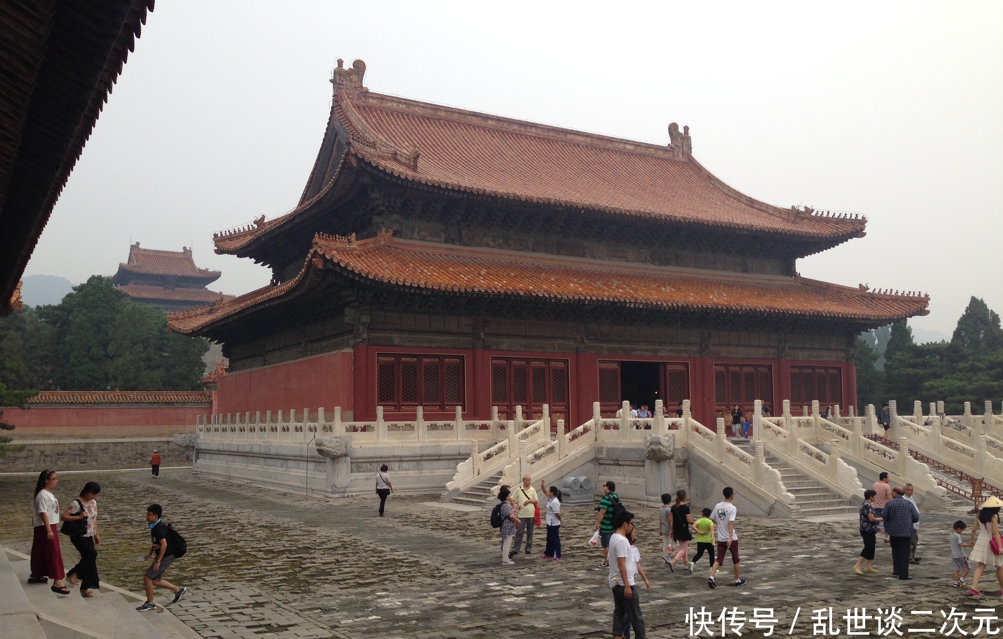 已亡|清朝已亡100多年,统治者早已不在,为何还有守墓人