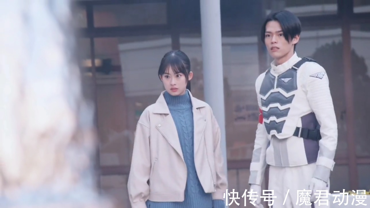 恶魔|假面骑士Revice:维斯逐渐人类化,蜃楼和拉布也逐渐受到侵蚀