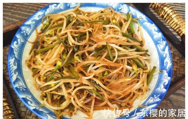 炒绿豆芽|炒绿豆芽时，多加1道蔬菜，味道好营养佳，家人很爱吃