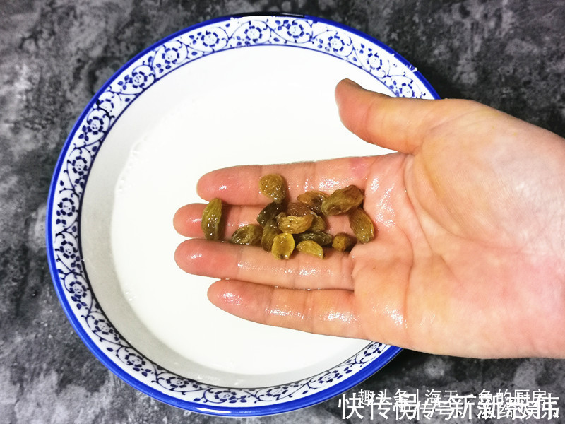 孩子最爱的早餐饼,早起10分钟就能做好,松软香甜真好吃
