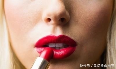 其实你根本不用买口红!用这几支变色唇膏,轻松打造完美妆容