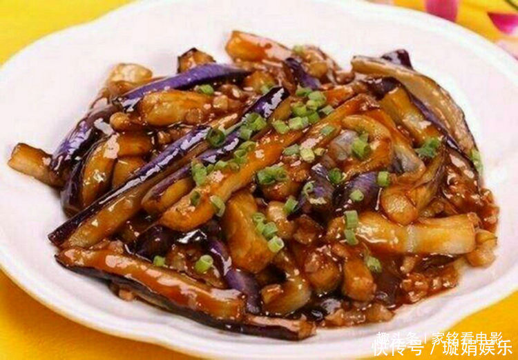 朋友来家吃饭做了几道下饭菜，营养又美味，好吃到停不下嘴来！