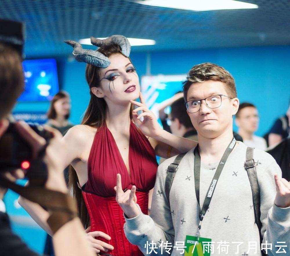 小姐姐|漫展公认三大潜规则,第一条是禁区,还有一条实在拦不住