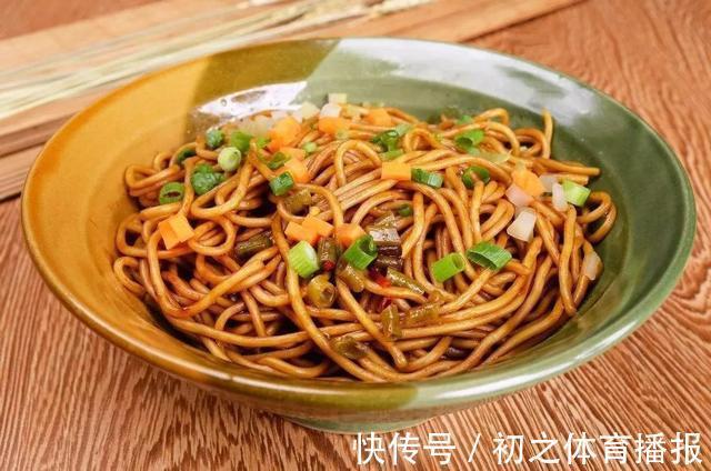 素炸酱|爱吃面条的建议收藏，家常炸酱这么做，能拌面，又能拌饭，吃不够