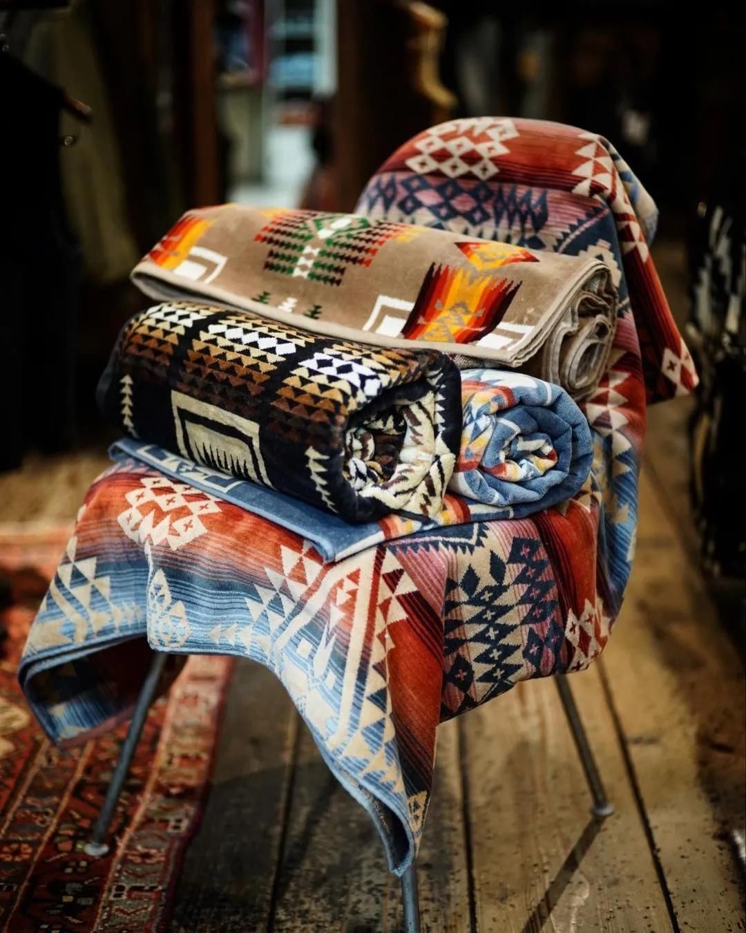 为什么“好色”的男人，总会在冬日拥抱「印第安图腾」？