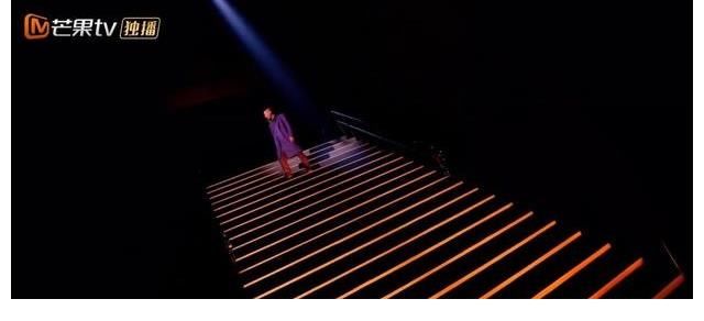 算你狠|《披荆斩棘》个人solo战,陈小春化身小丑,算你狠,引起全网共鸣