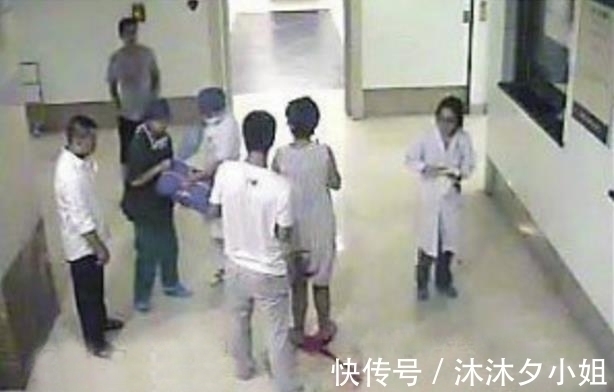 医生|孕妇在医院门口走着走着，孩子从肚子里掉了下来，结果有惊无险