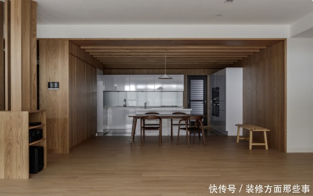 投影仪|看完他家160㎡极简风 ,心中好看的标准又被刷新了