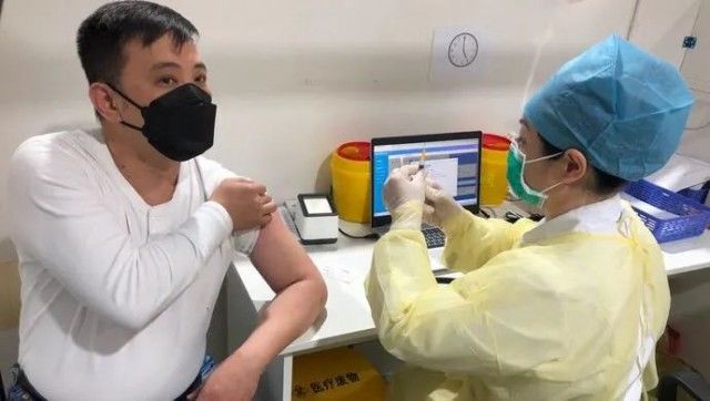“在台湾都打不上疫苗，上海这边还免费打”，在沪台胞对国产疫苗很有信心