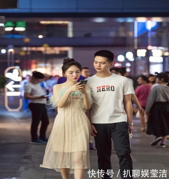 锁骨|吉林街拍性感美女, 迷人锁骨让路人看呆