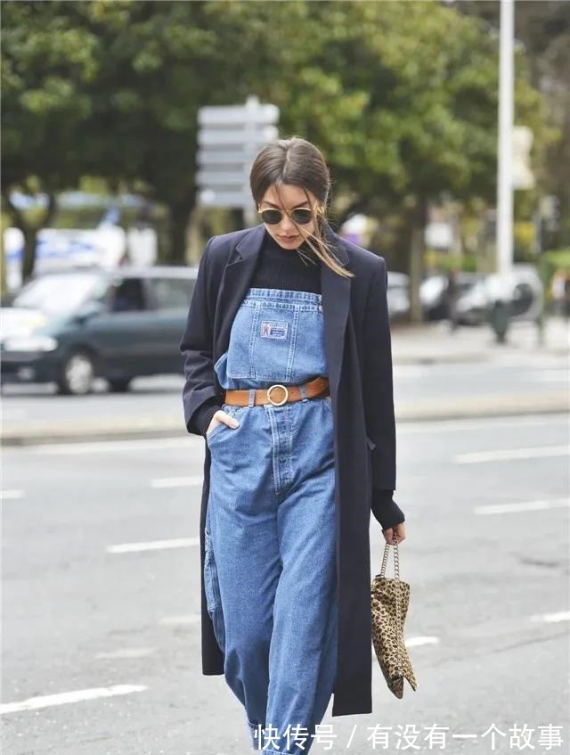 烟管裤 梨形身材别总穿阔腿裤了,这4款“下装”更遮肉!不用减肥就显瘦!