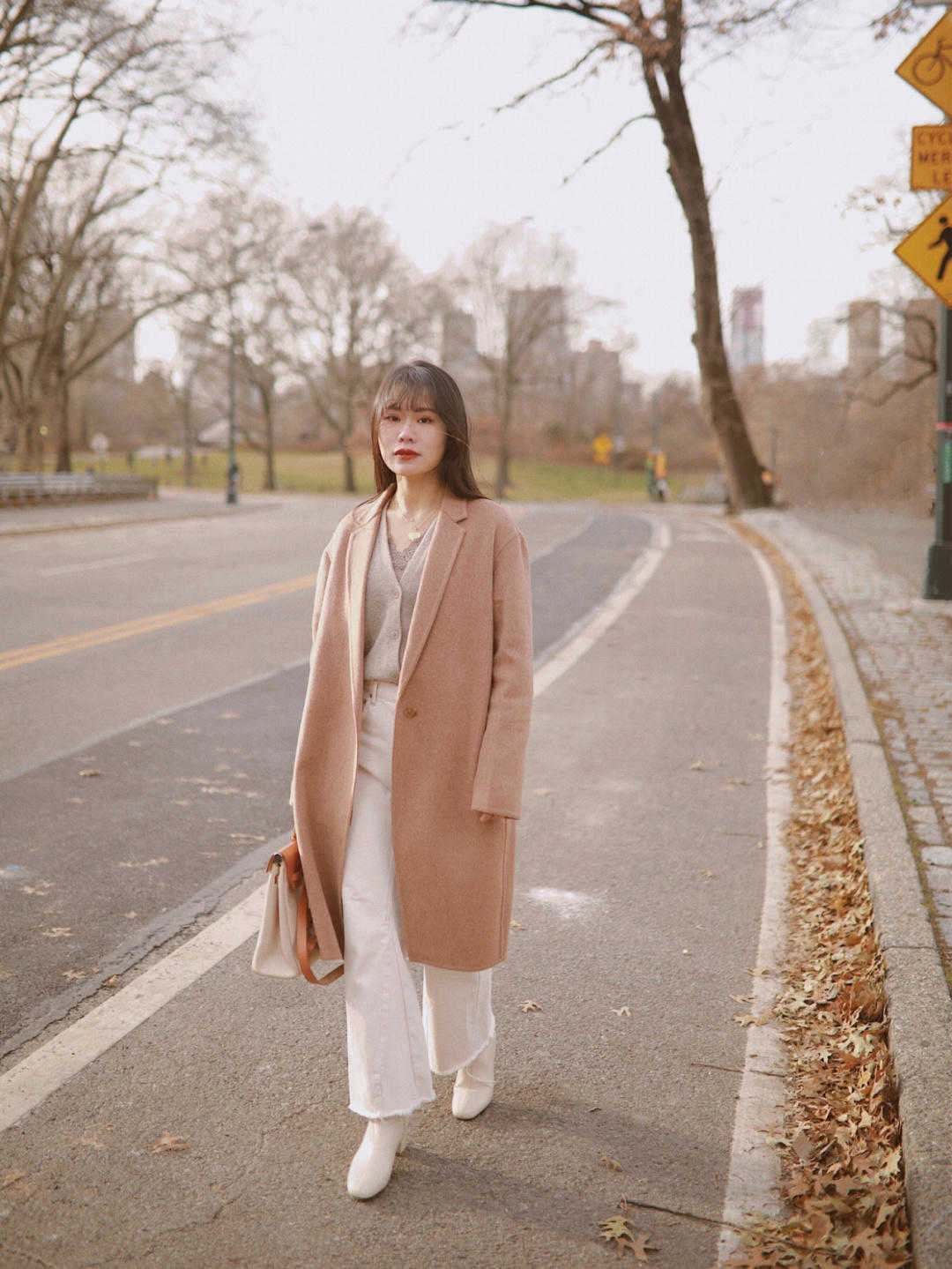 t恤|秋冬大衣里内搭选什么,记住几个技巧,让你变大美女,想不时尚都难