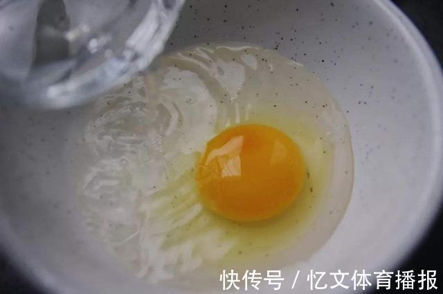 香油|长期吃“开水冲鸡蛋”滴香油,对身体有好处吗?医生揭晓真相