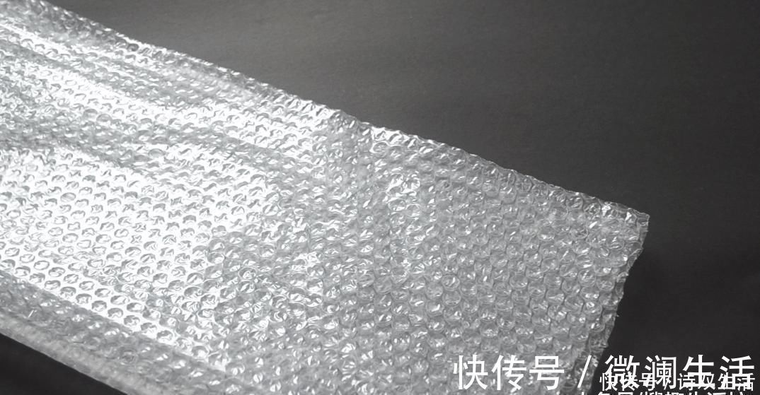 快递箱|快递箱里的气泡垫别扔了, 没想到它作用这么大, 家家户户用的到