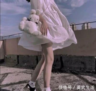 静蹲|学生党瘦腿太难4个动作让你“坐着瘦”，小仙女都已瘦成闪电了