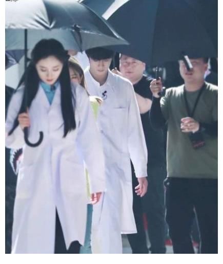 承受能力|《密逃》絕密醫(yī)院遲遲未播，網(wǎng)友在線卑微，懇求不要刪減