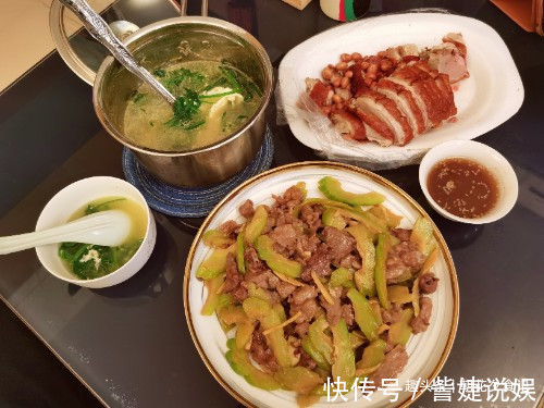 晚餐|90后上班族单亲妈妈，坚持每天给儿子做晚餐，家常菜吃得最安心