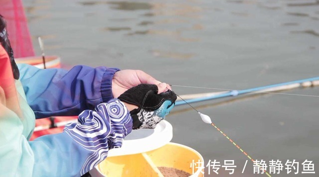 从钓底快速转换到钓浮的几点小技巧，一般人还真不知道，莫不信