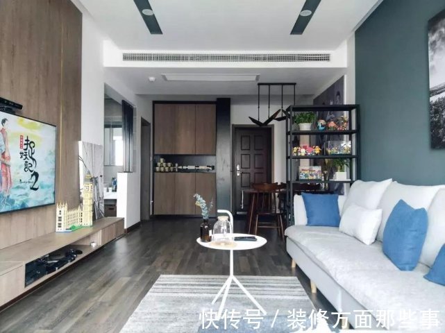 餐酒柜|96平现代风二居室,客餐厅连在一起协调又耐看