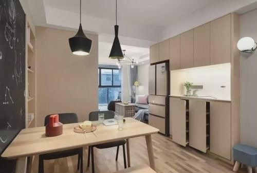 餐边柜有多实用,在平时的生活中就能知道,你的餐厅还没有吗