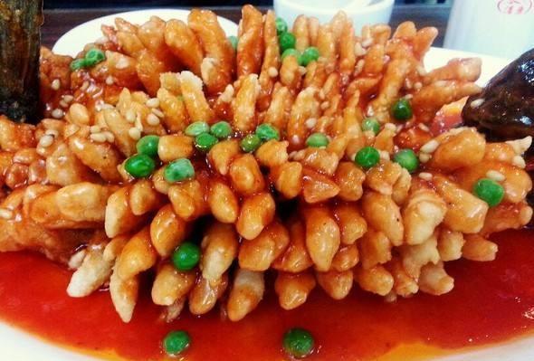 鱼怎么做好吃了，今天我们就分享一道好看又美味的家常菜，松鼠鱼