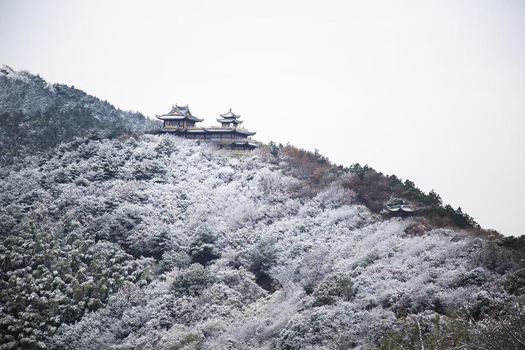 保留下来|穹窿山景区迎来苏州第一场雪