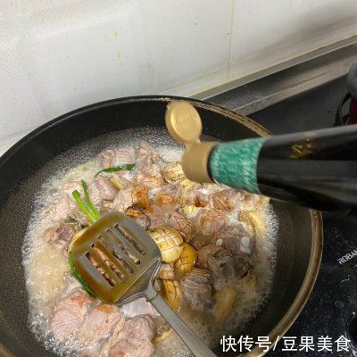 九层塔|餐桌上最有人气的家常菜之鲍鱼排骨