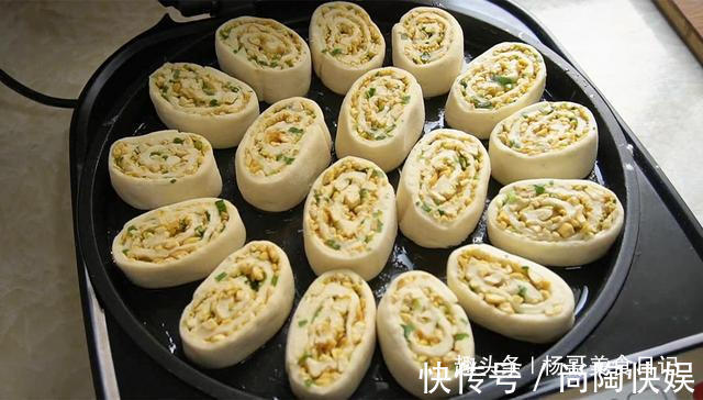 1块豆腐2个鸡蛋,不用蒸不用炖,个个蓬松暄软,给肉包子都不换