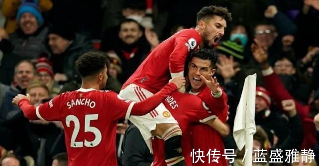 英超|2-0！英超头号黑马又赢了，重返欧冠区+创34年神迹，甩开曼联6分！