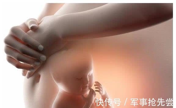 胎儿|胎儿一直待在羊水里,为什么发育这么好?羊水的3点作用很重要
