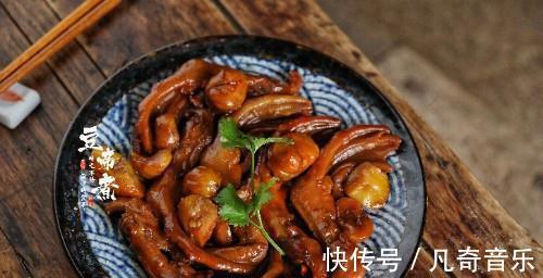 口感|鸭掌这样做太香了，口感嫩滑香醇，一次一盘也不够吃，实在解馋