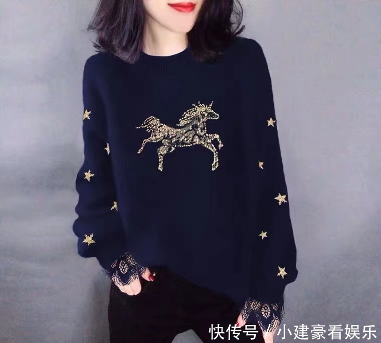 洋气|复古印花毛衣人人有,搭配出彩才洋气,分分钟美翻回头率