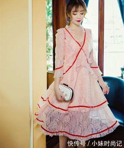 蕾丝 时刻不忘升华自己气质,穿时髦的连衣裙,做一个有范儿的女人