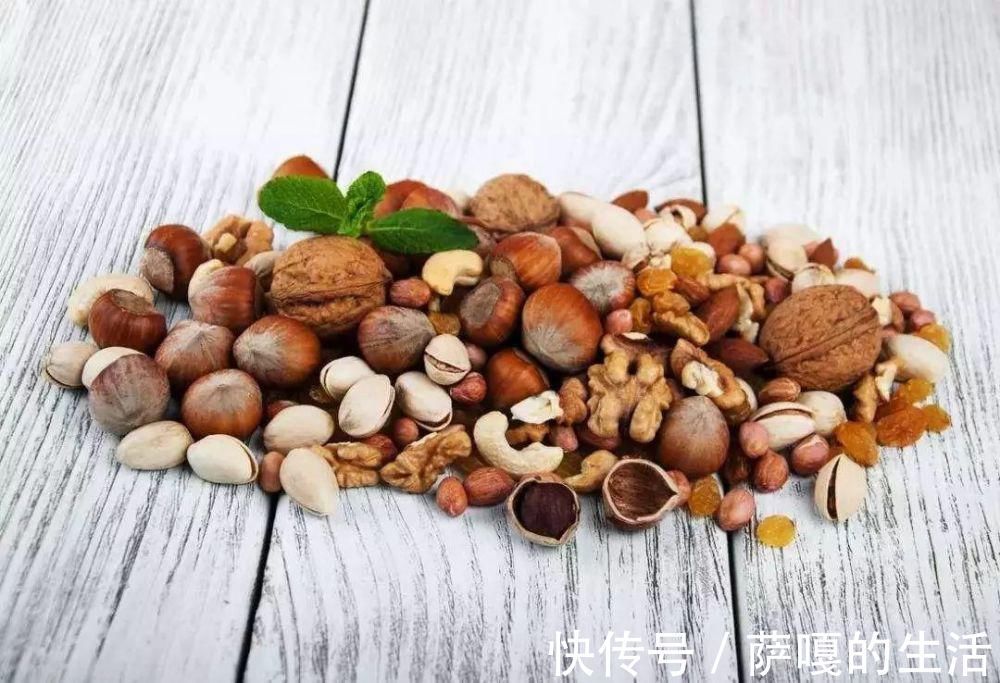 发酵|老花匠：扔4种“东西”，就是扔钱，比花肥还好用，不花钱！