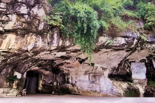 桂林一寺庙走红，因“万佛岩”在当地出名，国内游客却很少知道